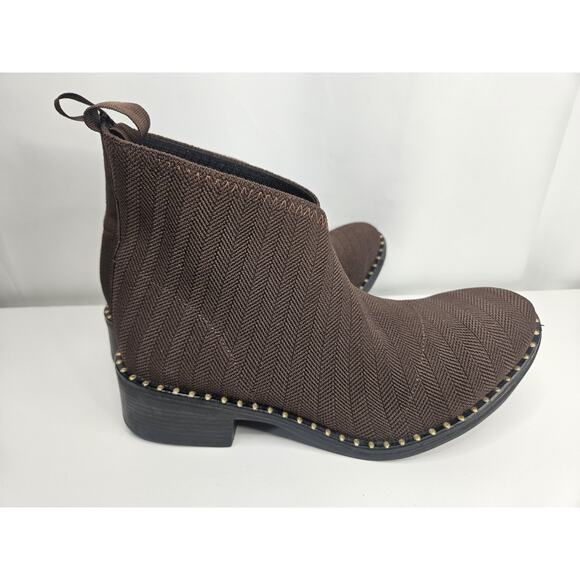 Charleston Shoe Company Slip On Ankle Boots Barcelona 9 Bootie Stretch V Front - Picture 5 of 8